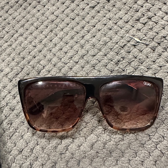 Quay Australia Black and Brown Sunglasses - Picture 1 of 2